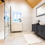 Tatil Evi Charmantes Haus In Wlan Smart Parken Quiddelbach