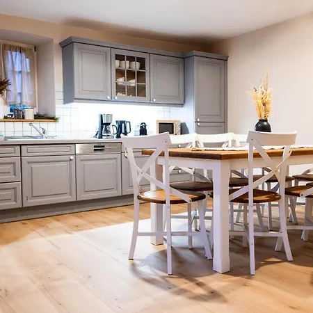 Vakantiehuis Charmantes Haus In Wlan Smart Parken Quiddelbach