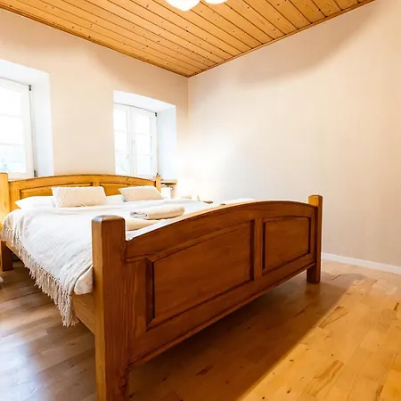 Vakantiehuis Charmantes Haus In Wlan Smart Parken Quiddelbach